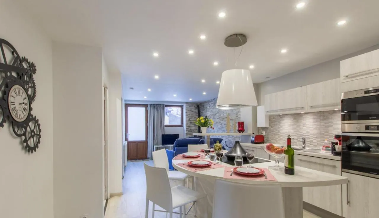 Le Clos Savoie Lorraine Thones Holiday home