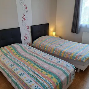 Cottage, Hébergement de vacances Guissény